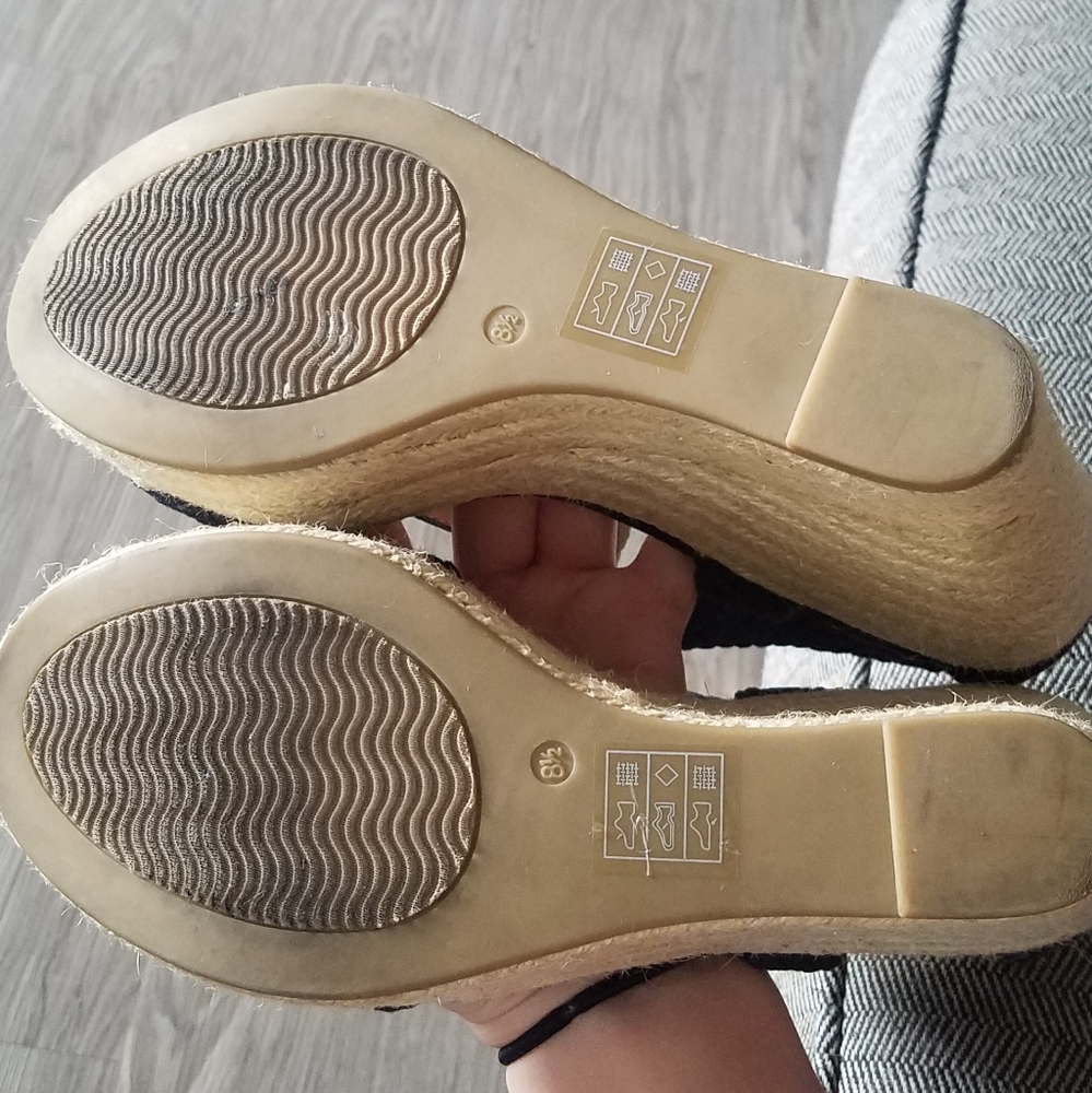Moda Spana Wedges - Picture 3 of 3